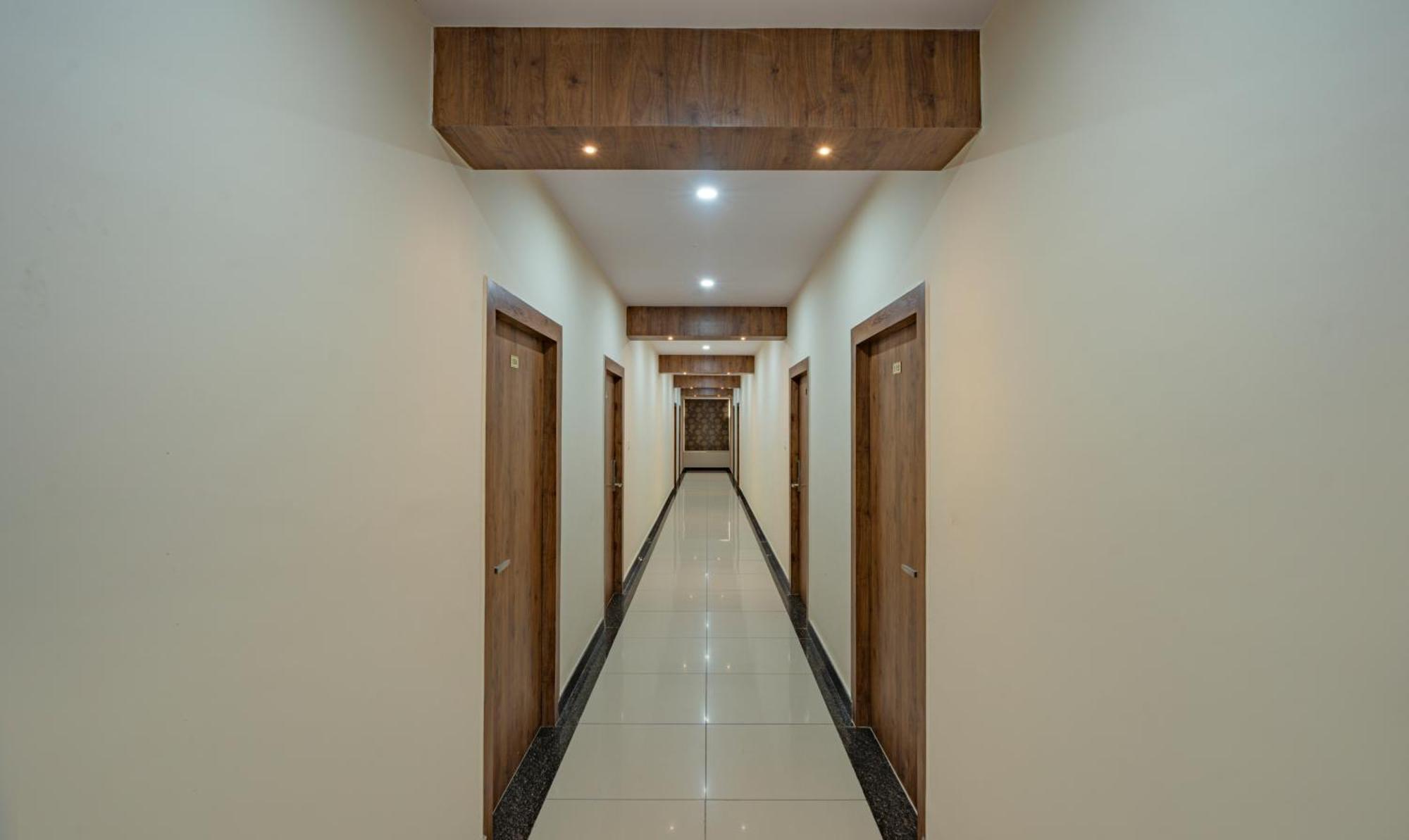 העיר בנגלור Treebo Global Stay, Uttarahalli מראה חיצוני תמונה