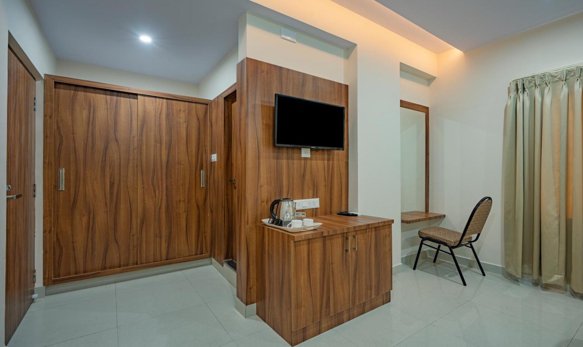 העיר בנגלור Treebo Global Stay, Uttarahalli מראה חיצוני תמונה